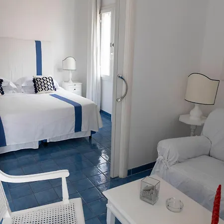 Hotel Chiaia Di Luna Ponza Exterior photo