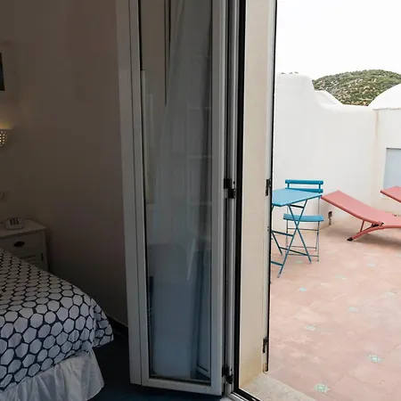 Hotel Chiaia Di Luna Ponza Exterior photo