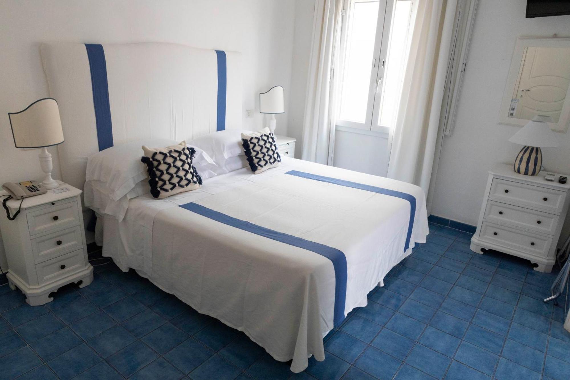 Chiaia Di Luna 4* Ponza